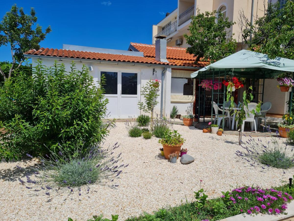 Apartmani Lana Brodarica  Εξωτερικό φωτογραφία