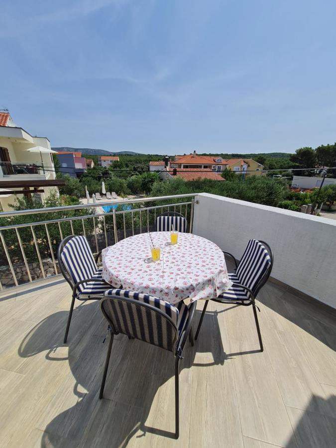 Apartmani Lana Brodarica  Εξωτερικό φωτογραφία